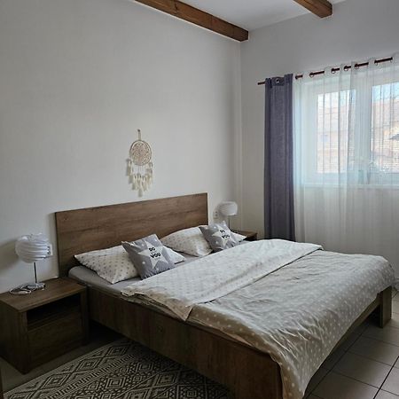 Apartman U Sudu Kobylí المظهر الخارجي الصورة