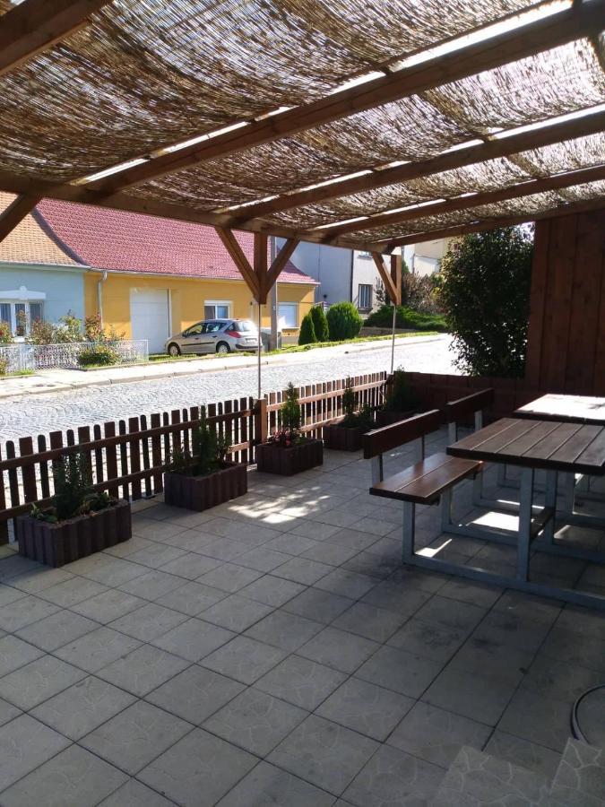 Apartman U Sudu Kobylí المظهر الخارجي الصورة