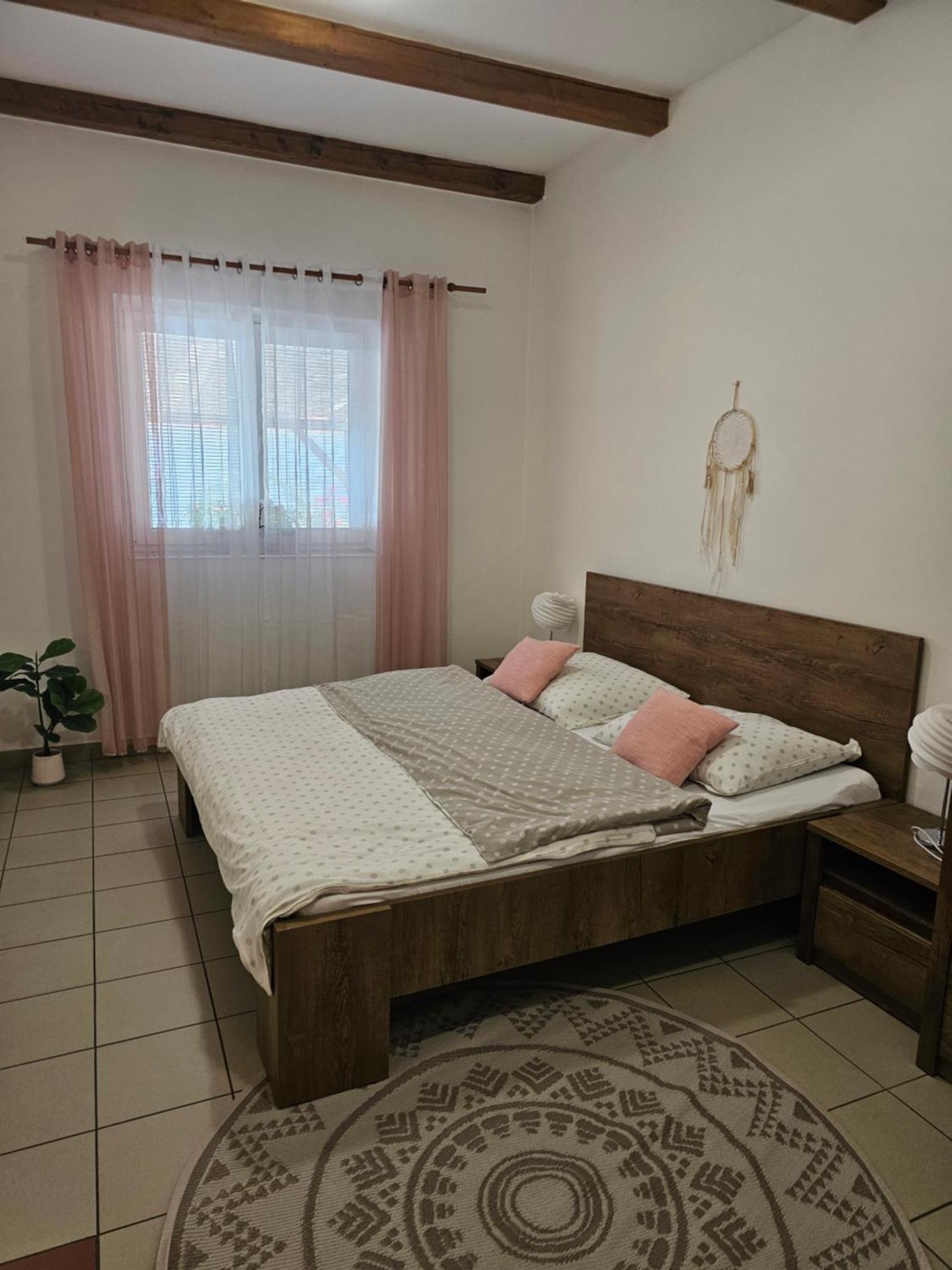 Apartman U Sudu Kobylí المظهر الخارجي الصورة